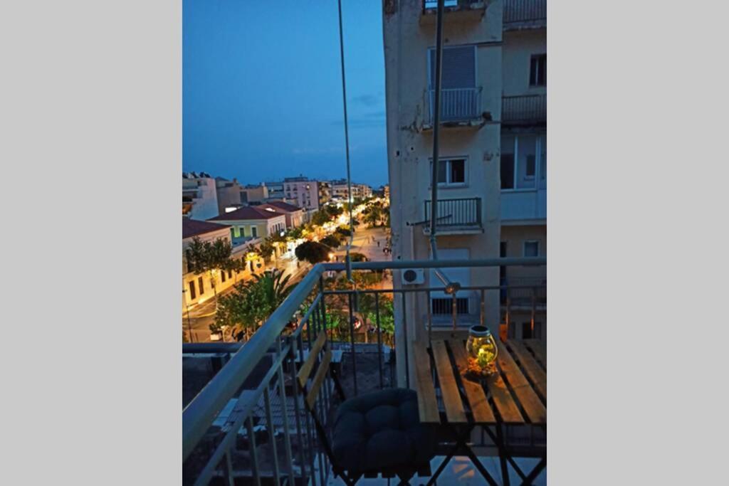 Blue Tourmaline Downtown Flat Apartment Каламата Екстериор снимка