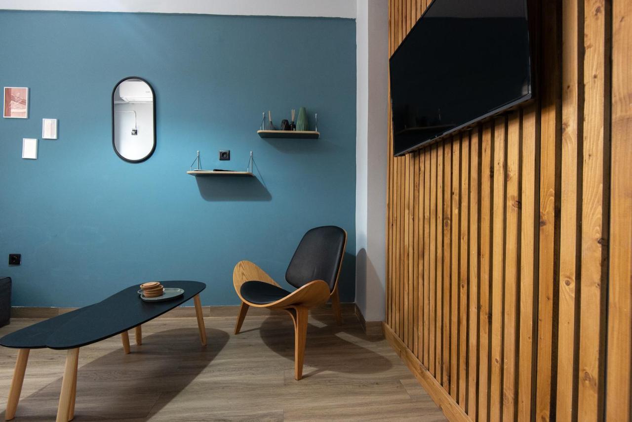 Blue Tourmaline Downtown Flat Apartment Каламата Екстериор снимка