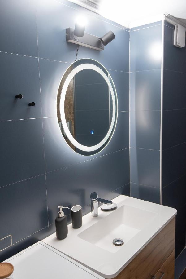 Blue Tourmaline Downtown Flat Apartment Каламата Екстериор снимка