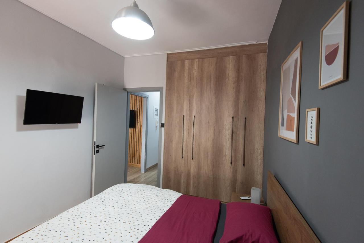 Blue Tourmaline Downtown Flat Apartment Каламата Екстериор снимка